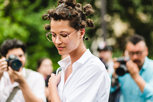 quot;Run rẩyquot; ngắm tín đồ thời trang đi xem show Chanel - 10