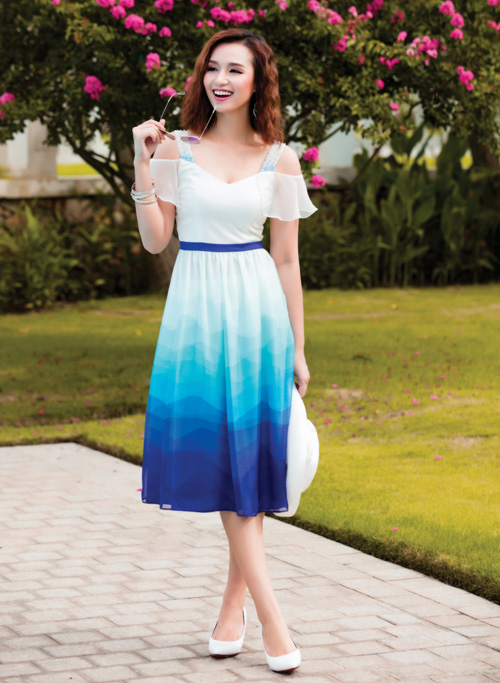 Lã Thanh Huyền đẹp xuất sắc với gam màu xanh thanh mát - 1