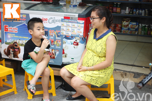 Độc đáo kem hoa quả lạ miệng, ngon mắt trên phố Hàng Mành - 9