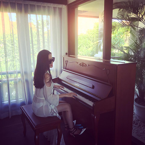 Bí quyết lấy lại vóc dáng đẹp như hoa như ngọc của bà mẹ 9X - 3