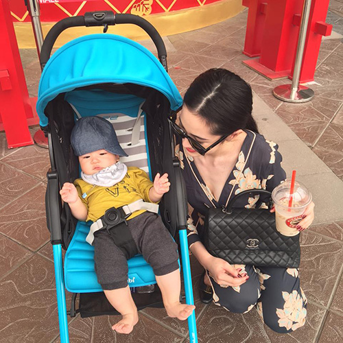 Bí quyết lấy lại vóc dáng đẹp như hoa như ngọc của bà mẹ 9X - 13