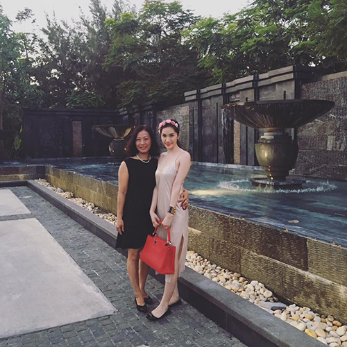 Bí quyết lấy lại vóc dáng đẹp như hoa như ngọc của bà mẹ 9X - 6