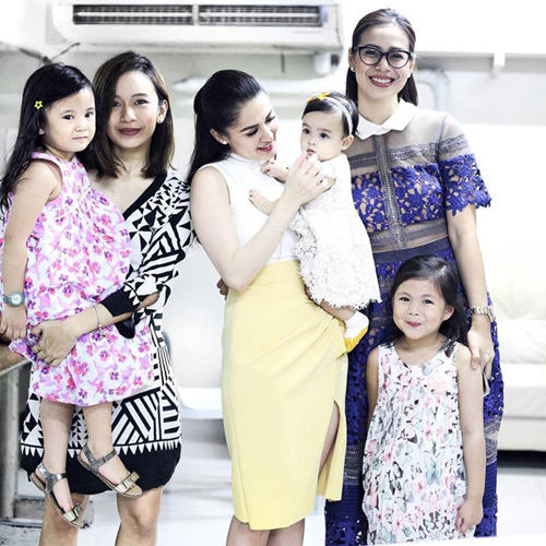 Con gái mỹ nhân đẹp nhất Philippines quot;mặt lạnhquot; khi lần đầu ra mắt công chúng - 5