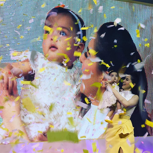 Con gái mỹ nhân đẹp nhất Philippines quot;mặt lạnhquot; khi lần đầu ra mắt công chúng - 2