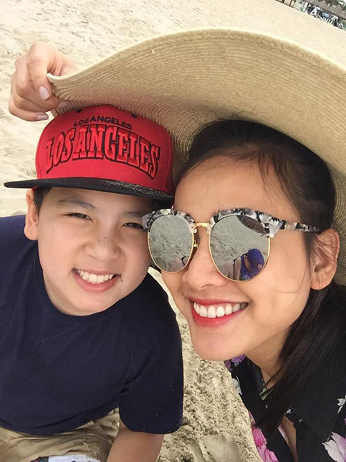 Dương Mỹ Linh đưa 3 con Bằng Kiều về Việt Nam du lịch - 7