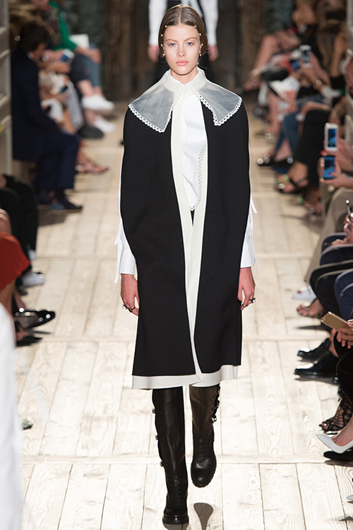 Valentino tái hiện kịch Shakespeare trong BST cao cấp - 2