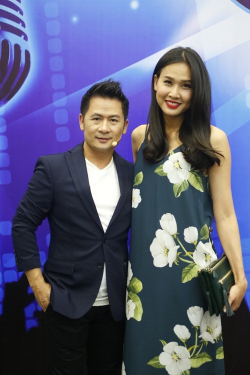 3 quý tử nhà Bằng Kiều theo Dương Mỹ Linh đi cổ vũ bố - 3