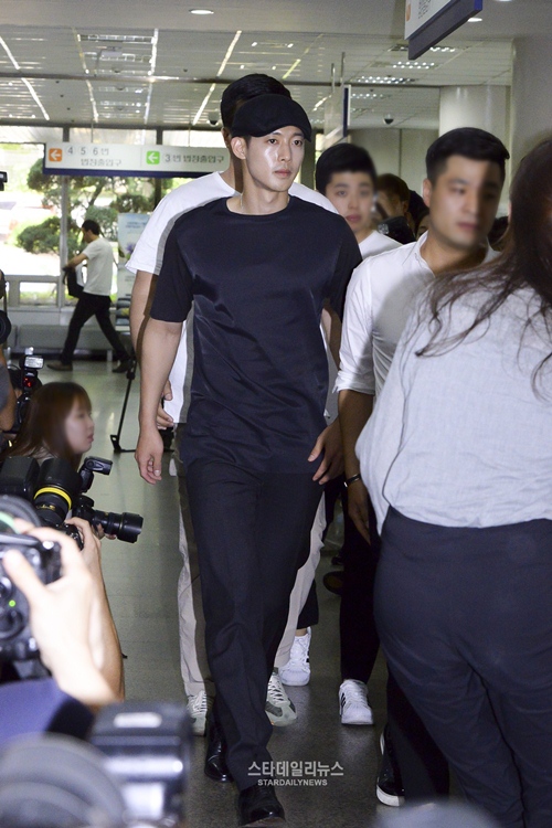 Bạn thân của người yêu cũ làm chứng việc Kim Hyun Joong đánh cô Choi sảy thai - 1