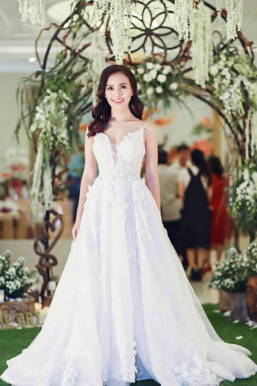 Ái Phương, Kim Nguyên xinh đẹp khi quot;đụngquot; màu trắng - 5