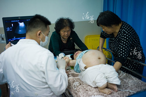 Chuyện mang bầu, sinh con của 3 bà mẹ tật nguyền lay động triệu trái tim - 2