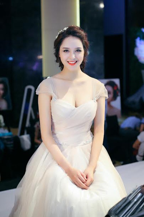 Top 6 trường ĐH tập trung nhiều mỹ nhân nhất Việt Nam - 11