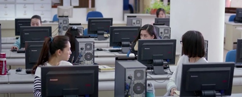 Angela Baby thẹn thùng khi gặp người yêu qua mạng - 4