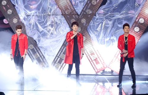 Cô gái quot;chân dài như Hà Hồquot; bỏ thi, Mai Ngô bất ngờ nhảy múa sexy tại X-Factor - 8
