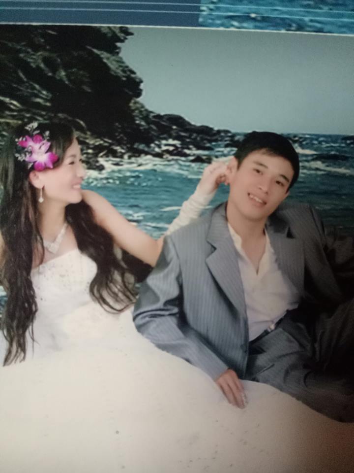 Cười nghiêng ngả với ảnh cưới quot;hai lúaquot; của hot mom 8x - 6