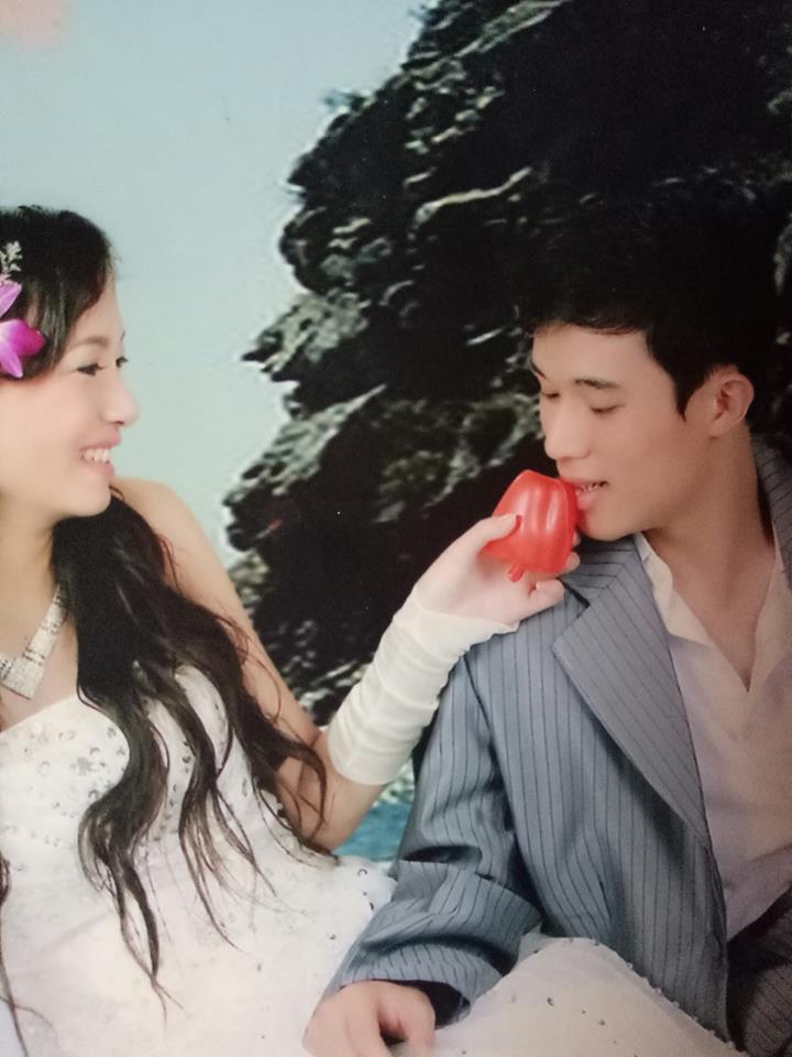 Cười nghiêng ngả với ảnh cưới quot;hai lúaquot; của hot mom 8x - 7