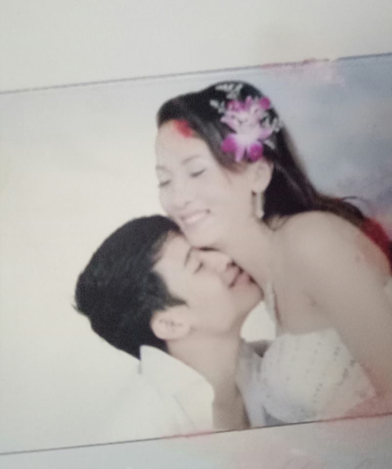 Cười nghiêng ngả với ảnh cưới quot;hai lúaquot; của hot mom 8x - 8