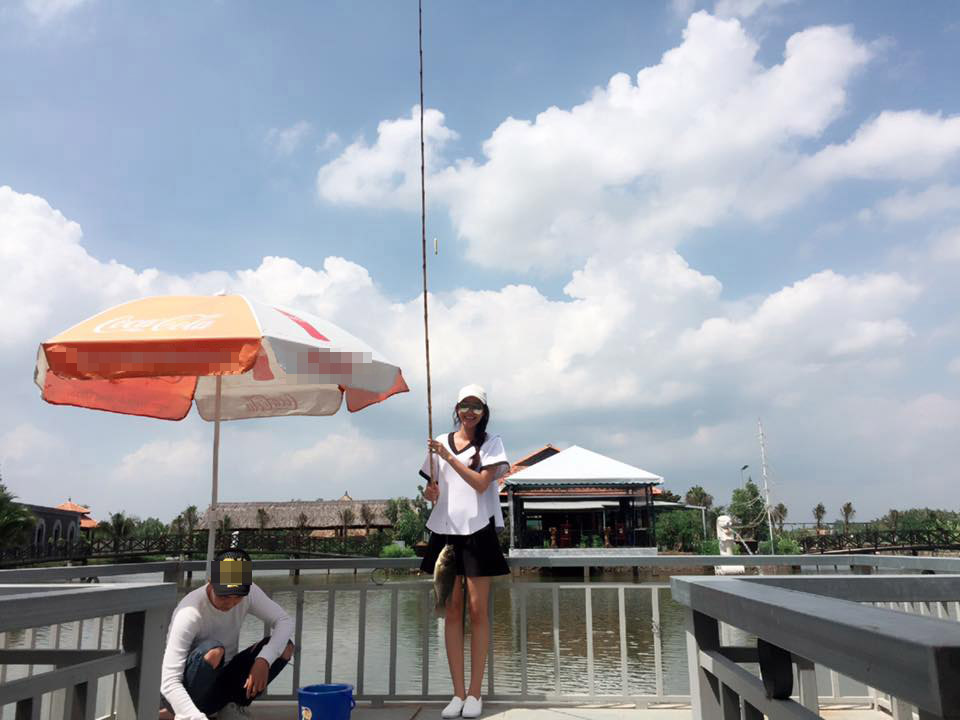 Thời trang đường phố sao Việt tuần qua: Mỹ Tâm quot;lột xácquot; với tóc tím ở tuổi 35 - 19