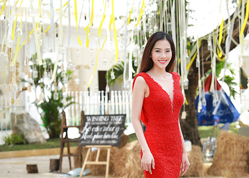 Nam Em biến đổi phong cách liên tục tại sự kiện - 2