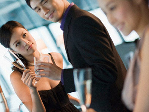 Nghe lỏm được chuyện ngoại tình, đăng lên mạng xã hội để truy lùng, hút 25 nghìn #039;like#039; - 1