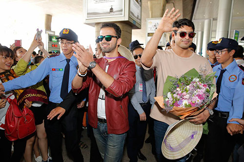 Sao quot;Cô dâu 8 tuổiquot; gây tắc nghẽn sân bay Tân Sơn Nhất - 11