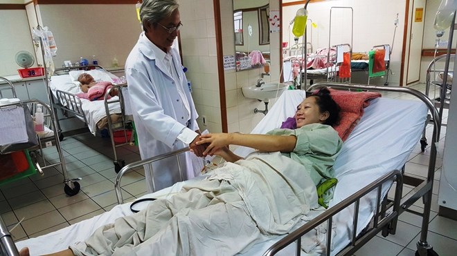 Sản phụ suy tim, mắc Lupus ban đỏ sống sót kỳ diệu - 1