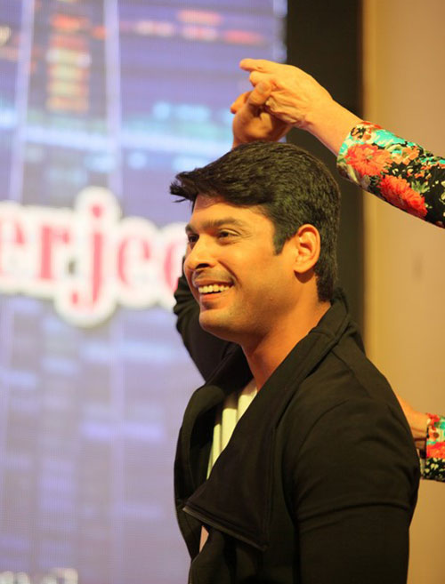 Thanh tra Shiv của quot;Cô dâu 8 tuổiquot; mong có bạn gái người Việt - 11