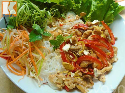 Bữa sáng đổi vị với bún gà xào sả ớt - 10