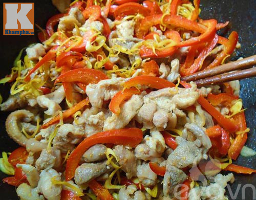 Bữa sáng đổi vị với bún gà xào sả ớt - 8