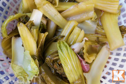 Thơm ngon, đậm đà trong từng miếng cá kho dưa - 2