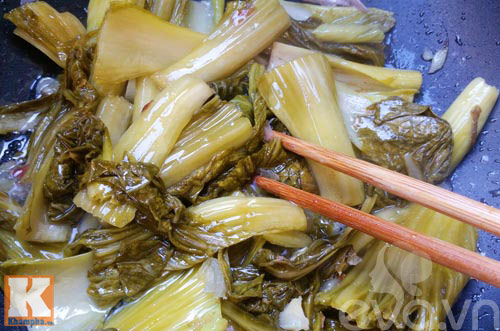 Thơm ngon, đậm đà trong từng miếng cá kho dưa - 3