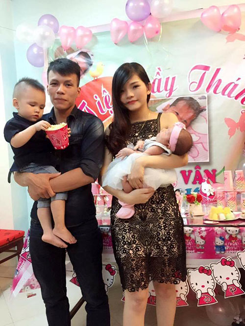 Ông bố ‘cả chợ quen mặt’ vì chuyên cơm nước, chăm vợ đẻ, tắm cho bé - 6