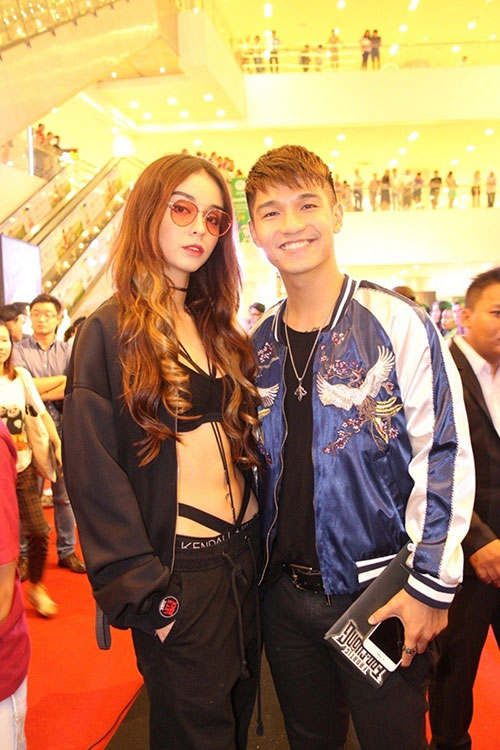 Ban nhạc Bức Tường xúc động vì phim quot;Fan Cuồngquot; - 7