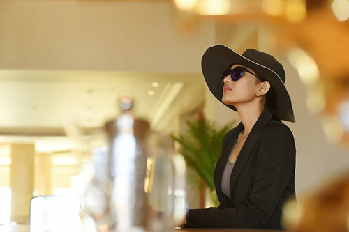 Trương Thị May quot;chất lừquot;, một mình đi uống cafe ở Ấn Độ - 10