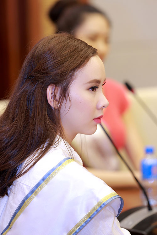 Scandal của các hoa hậu thành đề tài quot;nóngquot; với thí sinh HH Bản sắc Việt - 2