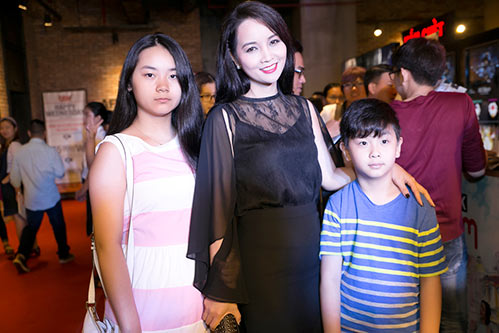 Hồ Việt Trung bảnh bao bên Tú Vi trong lần đầu đóng phim - 11