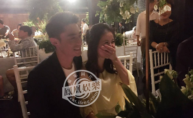 Hoắc Kiến Hoa nắm chặt tay Lâm Tâm Như trong tiệc trước đám cưới - 5