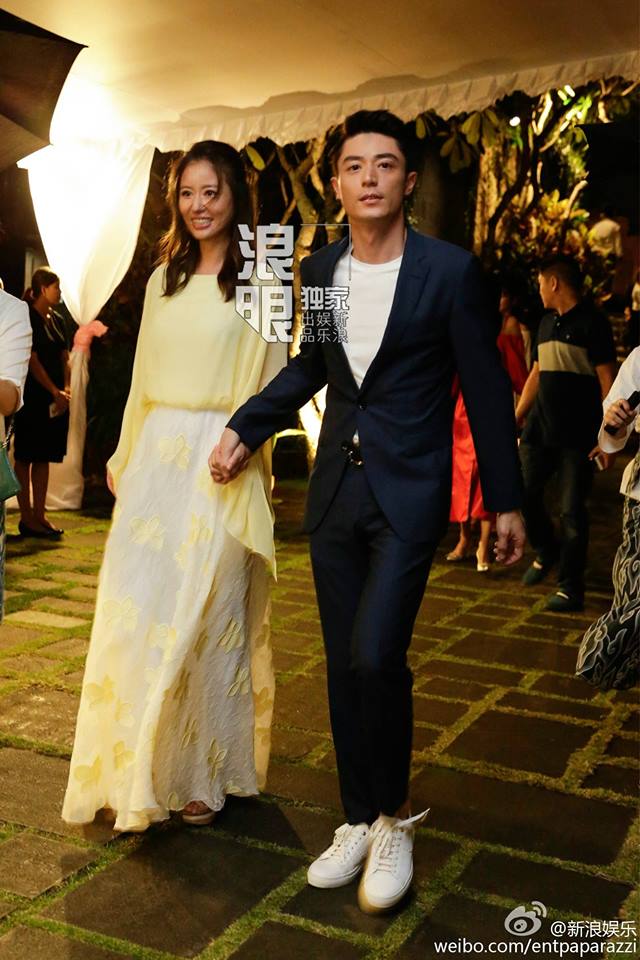 Hoắc Kiến Hoa nắm chặt tay Lâm Tâm Như trong tiệc trước đám cưới - 1