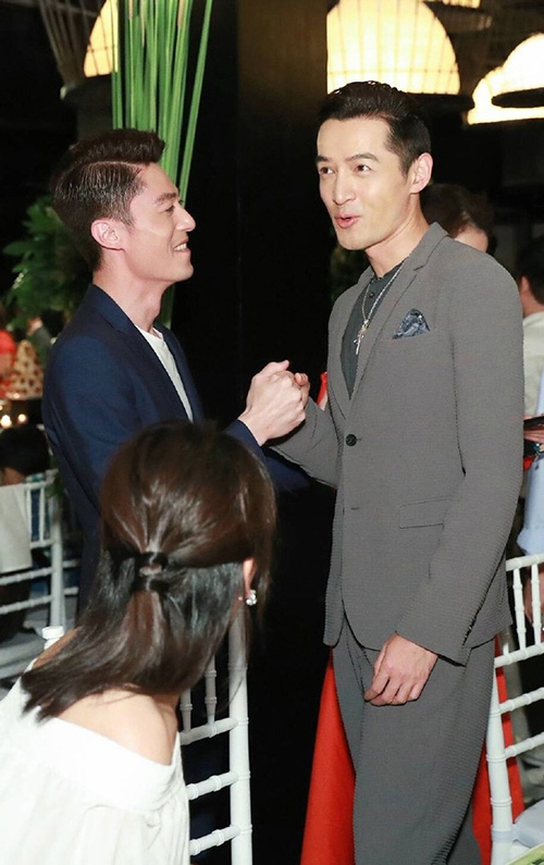 Hoắc Kiến Hoa nắm chặt tay Lâm Tâm Như trong tiệc trước đám cưới - 10