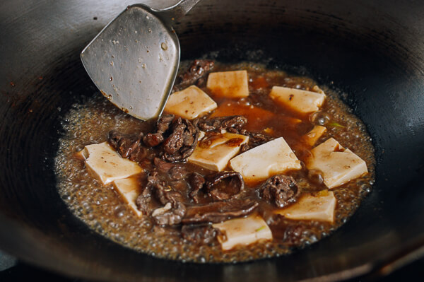 Thịt bò sốt đậu phụ, lạ mà ngon - 5