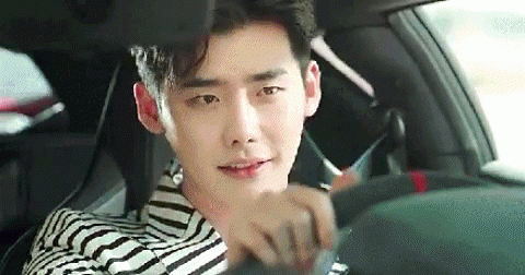 Lee Jong Suk: Nam thần xứ Hàn chuyên đóng phim quot;không bình thườngquot; - 20