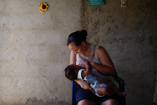 Ảnh chân thực về “cơn bão” triệt sản ở Venezuela do thiếu hụt bao cao su - 6