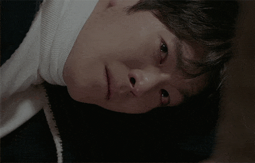 “Yêu không kiểm soát” tập 10: Suzy yêu cầu bạn trai hôn mình tại bệnh viện - 12