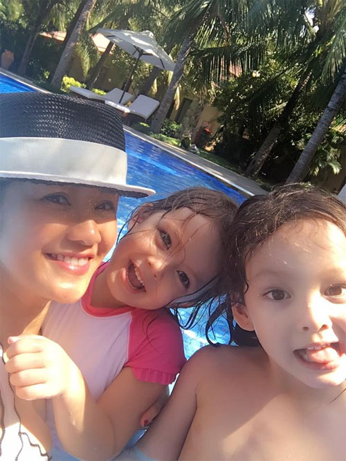 Chồng Hồng Nhung - Người quot;lặng lẽquot; sau những bức hình đáng yêu của 3 mẹ con - 4