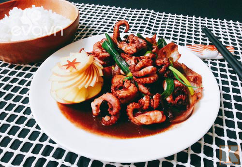 Đãi cả nhà bạch tuộc xào cay - 6