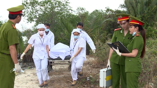 Chồng cũ Diệp Bảo Ngọc dấn thân vào quot;Bản năng nguy hiểmquot; - 3