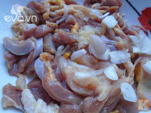 Bánh đa thịt gà đủ chất cho bữa sáng - 3