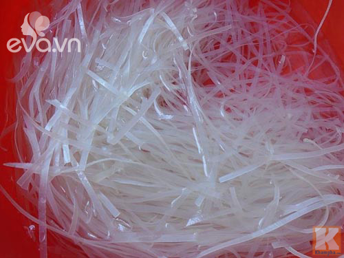 Bánh đa thịt gà đủ chất cho bữa sáng - 4