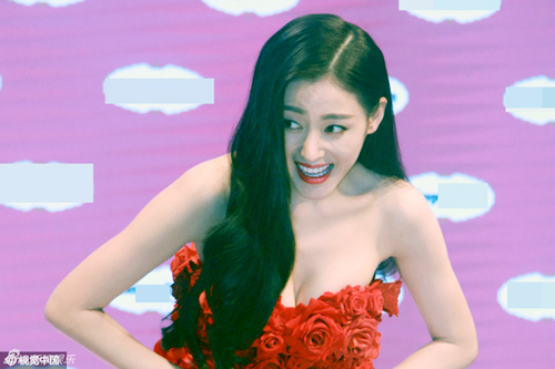 Gần 1 năm sau quot;Thái tử phi thăng chức kýquot;, Trương Thiên Ái vẫn trẻ đẹp, gợi cảm - 2