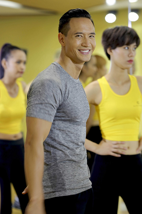 Vietnam Next Top Model 2016: Kim Lý cơ bắp cuồn cuộn làm ngất ngây nữ thí sinh - 2