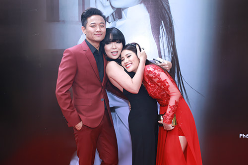 Mr Đàm trẻ trung, được chị em Tố My - Tố Ny quot;vây chặtquot; - 6